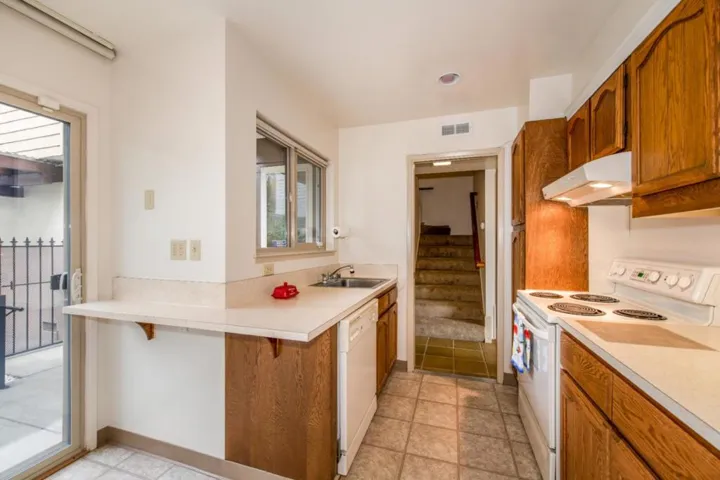 118 Oxford Lane, San Bruno, California 94066