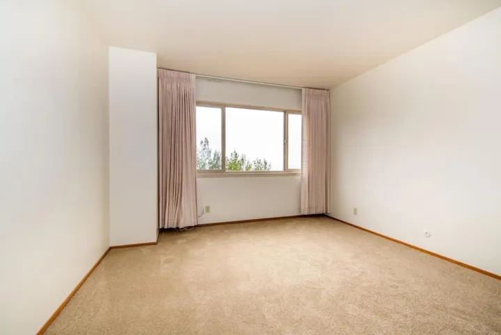 118 Oxford Lane, San Bruno, California 94066