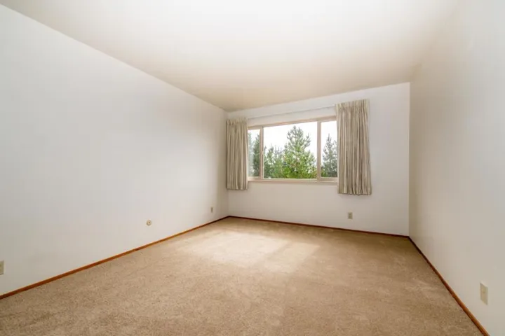 118 Oxford Lane, San Bruno, California 94066