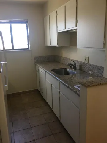 1106 El Camino Real 6, Burlingame, California 94010