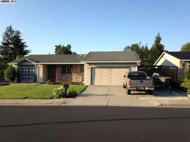 2311 Robles Dr, Antioch, California 94509-5893