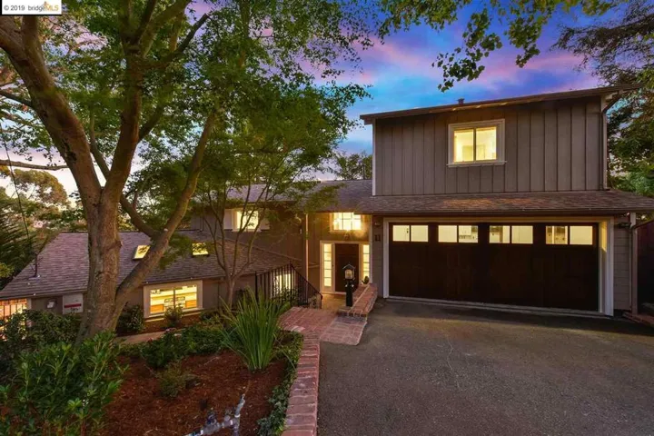 11 Osborne Ct, Oakland, California 94611