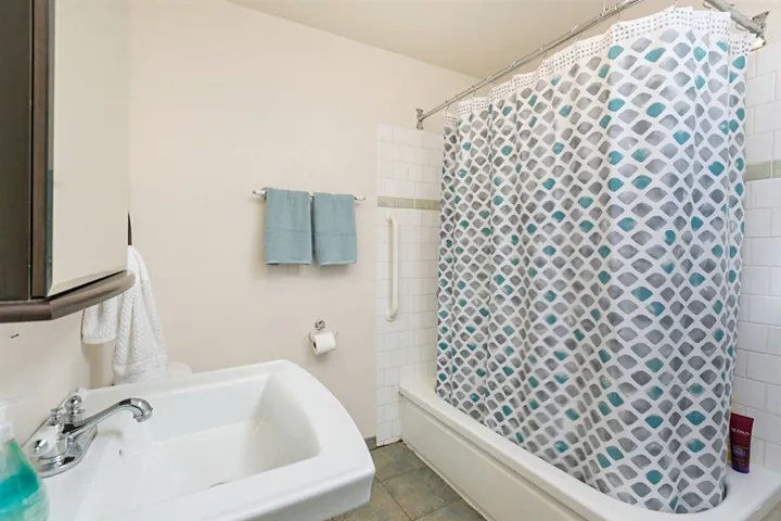 130 Athena St., Encinitas, California 92024
