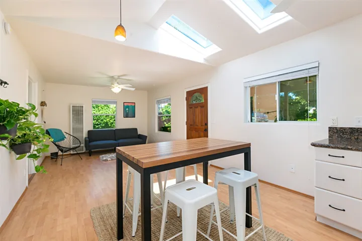 130 Athena St., Encinitas, California 92024