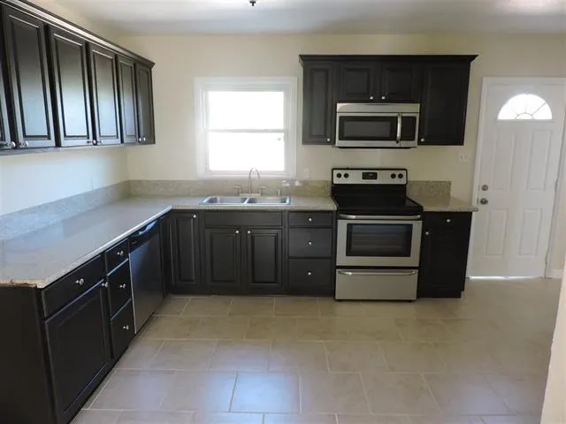 1070 N Rose, Escondido, California 92027