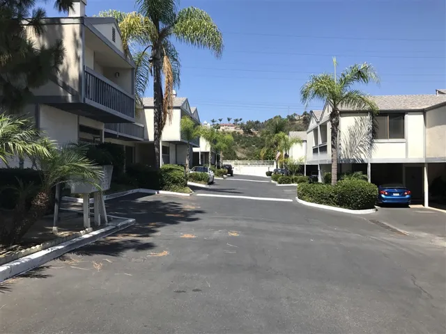 2376 Altisma Way G, Carlsbad, California 92009