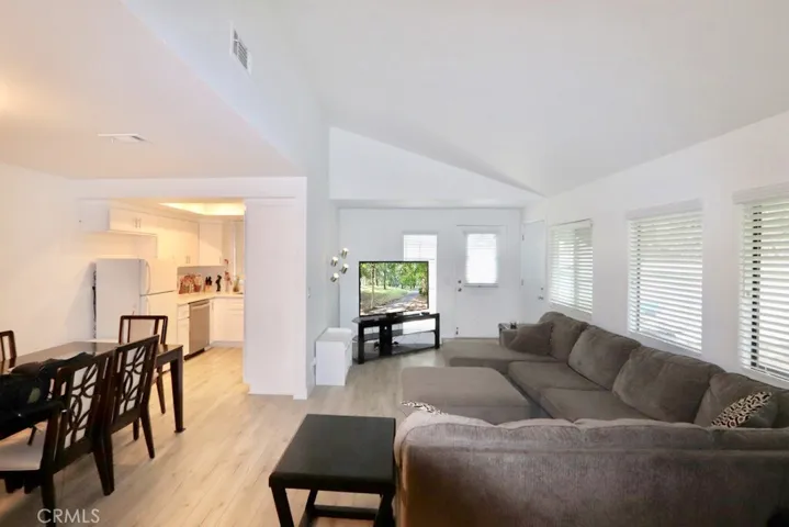 867 W High Street, Anaheim, California 92805