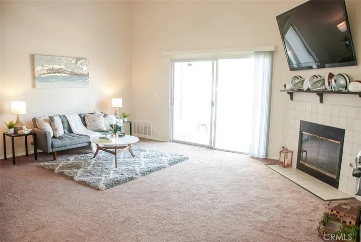 9507 Flower Street 201, Bellflower, California 90706