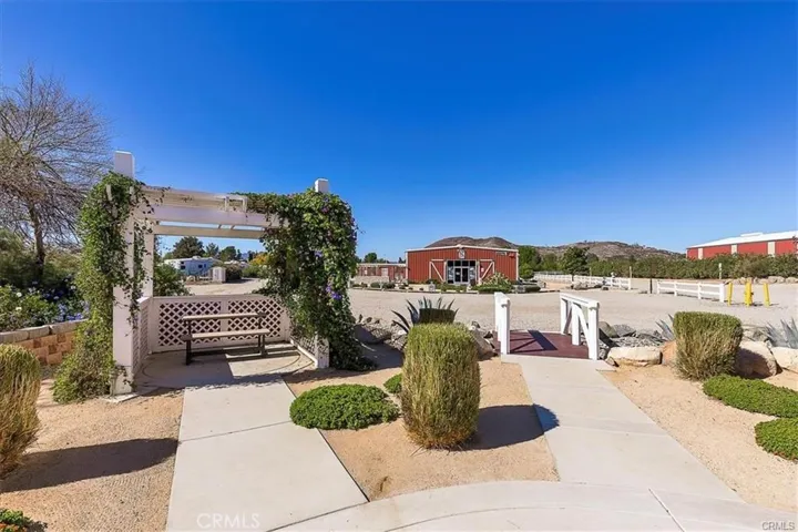 24882 Rainbarrel Road, Wildomar, California 92595