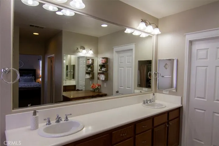 24882 Rainbarrel Road, Wildomar, California 92595