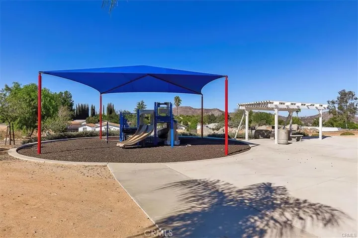 24882 Rainbarrel Road, Wildomar, California 92595