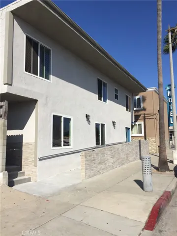 1927 Artesia Boulevard 5, Redondo Beach, California 90278