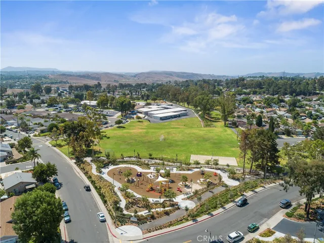 27302 Jardines, Mission Viejo, California 92692