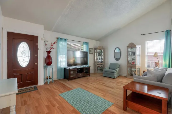 2872 Plumas Drive, San Jose, California 95121