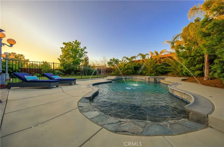 45244 Laurel Glen Circle, Temecula, California 92592