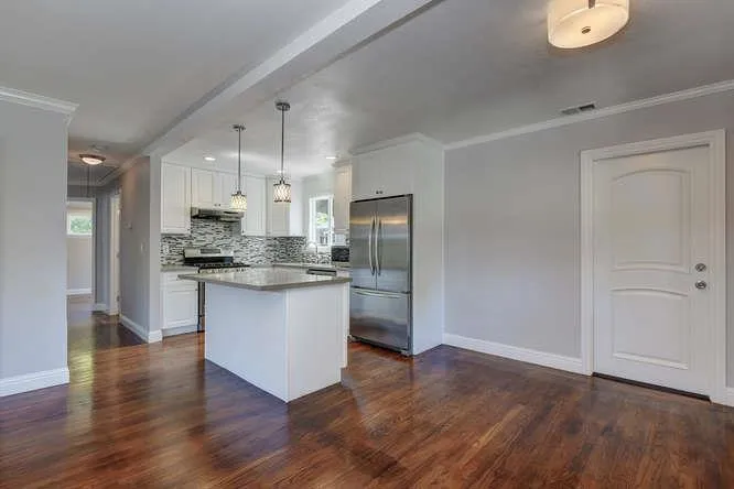 425 Upton Street, Redwood City, California 94062