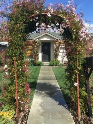 425 Upton Street, Redwood City, California 94062