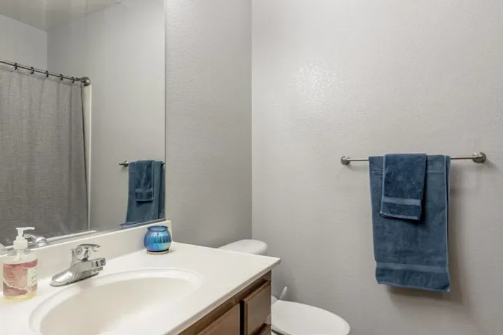 16320 Adobe Way, Lathrop, California 95330