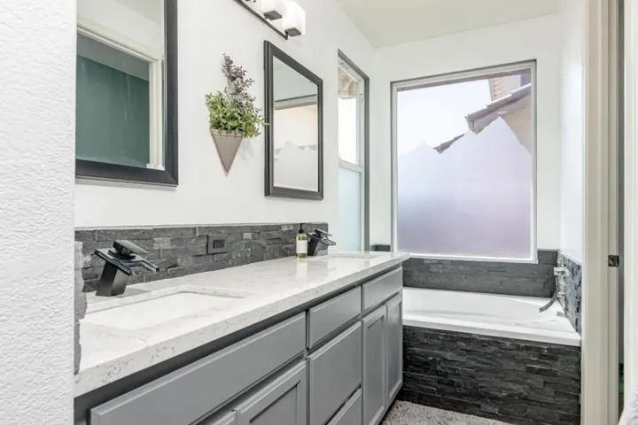 16320 Adobe Way, Lathrop, California 95330
