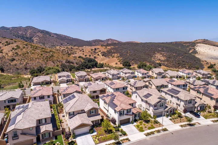 161 White Bark Ln Simi Valley-37