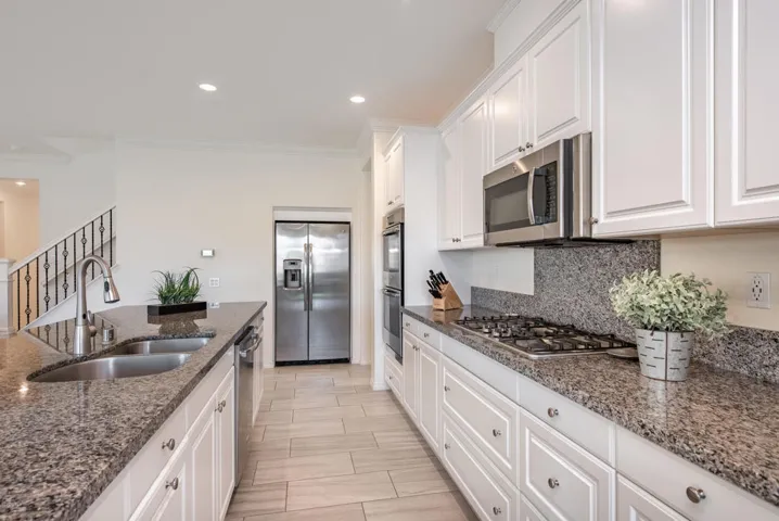161 White Bark Ln Simi Valley-10