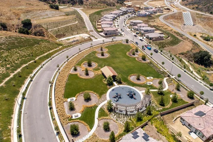 161 White Bark Ln Simi Valley-42