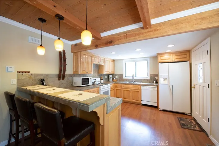 418 Tyrol Lane, Big Bear, California 92315