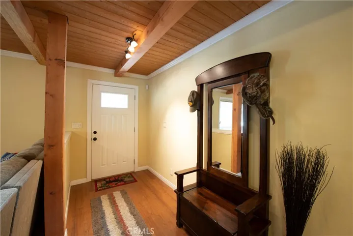 418 Tyrol Lane, Big Bear, California 92315