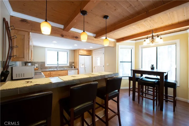 418 Tyrol Lane, Big Bear, California 92315