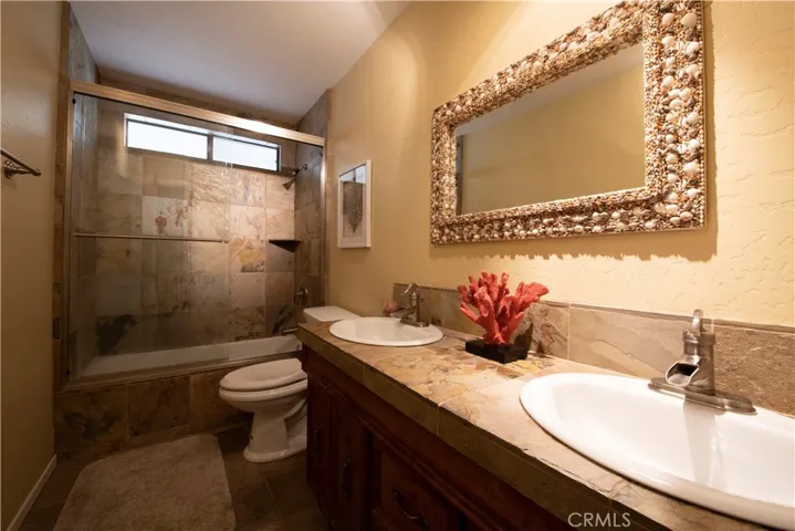 418 Tyrol Lane, Big Bear, California 92315