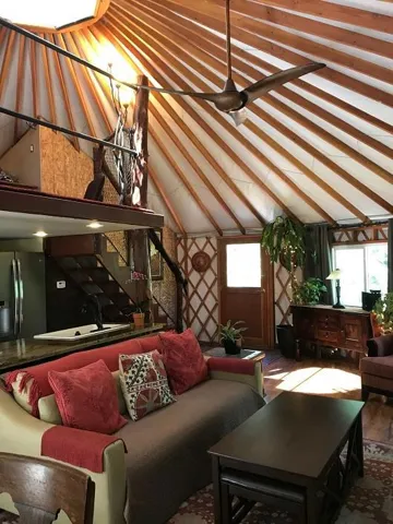 7164 Redwood Retreat Road, Gilroy, California 95020
