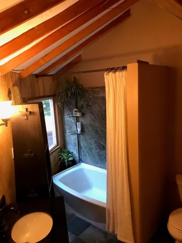 7164 Redwood Retreat Road, Gilroy, California 95020
