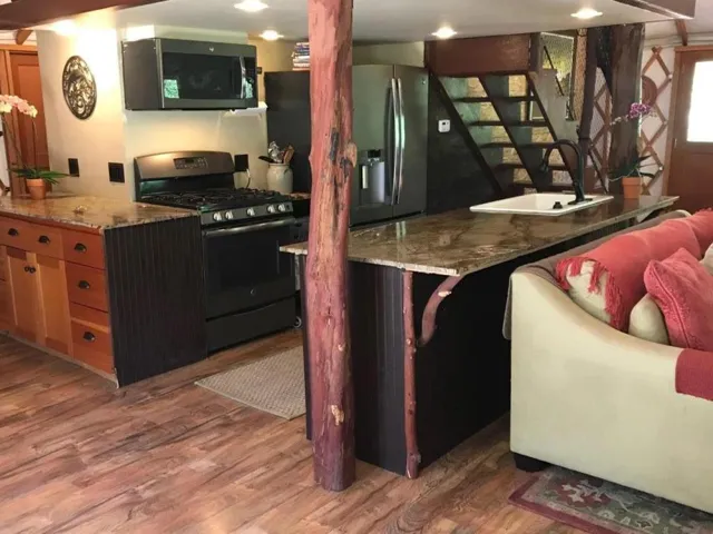 7164 Redwood Retreat Road, Gilroy, California 95020