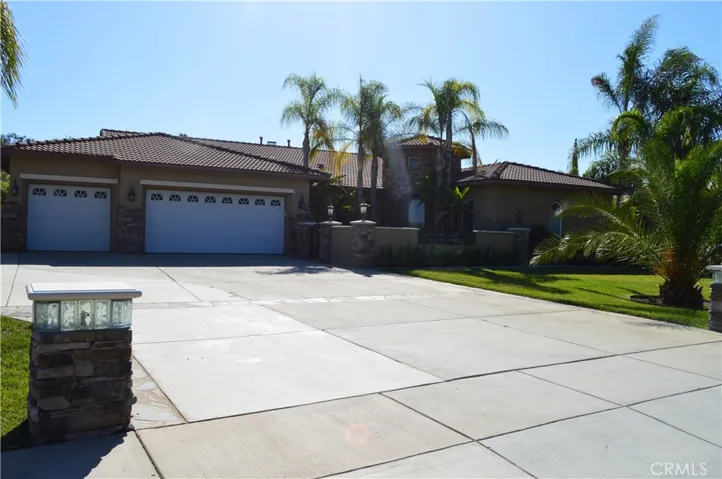 1637 Via Modena Way, Corona, California 92881