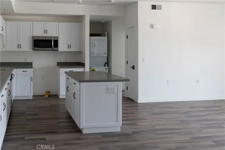 14339 Whittier Boulevard 301, Whittier, California 90605