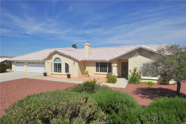 7925 Acoma, Yucca Valley, California 92284