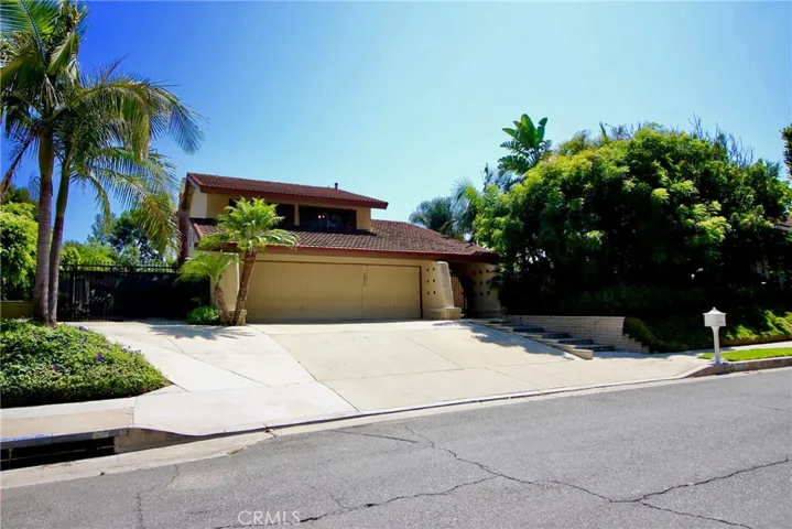2512 E Nohl Canyon Road, Orange, California 92867