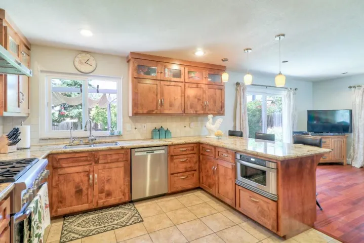 1540 Las Brisas Drive, Hollister, California 95023