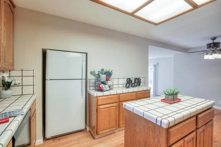717 La Paloma Way, Gilroy, California 95020