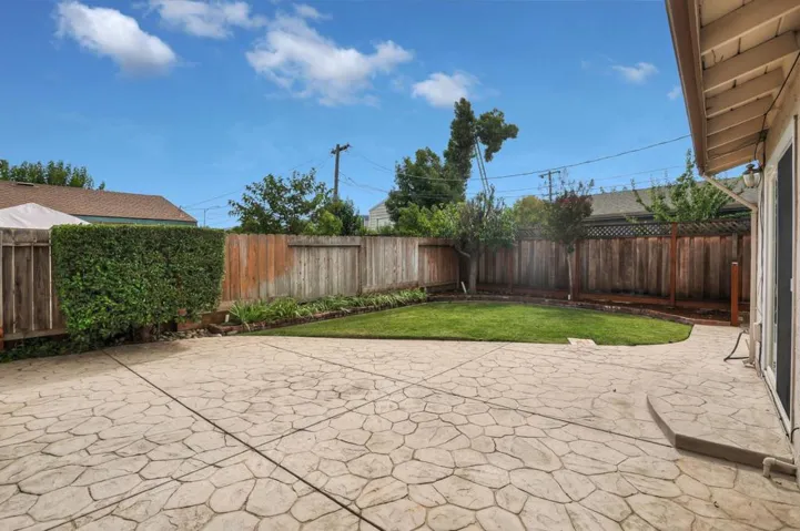 717 La Paloma Way, Gilroy, California 95020