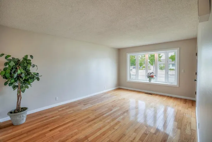 717 La Paloma Way, Gilroy, California 95020