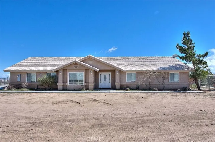 8427 Sonora Road, Phelan, California 92371