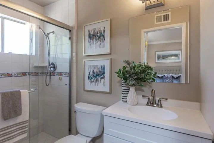 752 San Carlos Avenue, Mountain View, California 94043