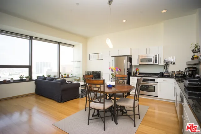 1100 Wilshire Boulevard 1905, Los Angeles, California 90017