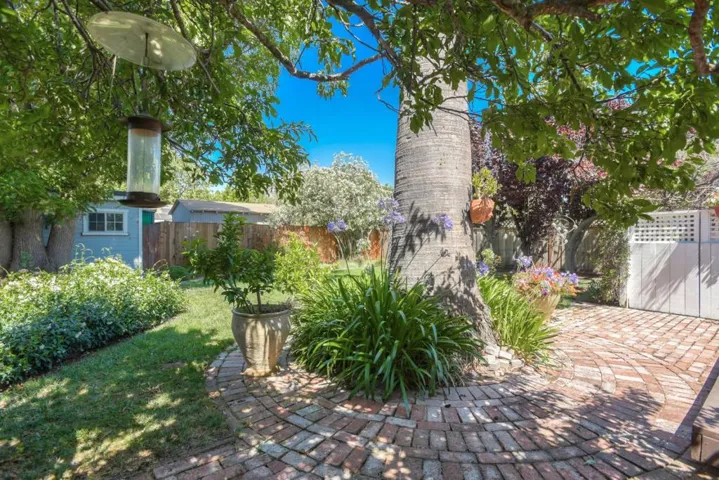 1129 17th Avenue, Redwood City, California 94063