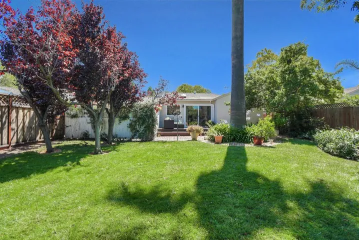 1129 17th Avenue, Redwood City, California 94063