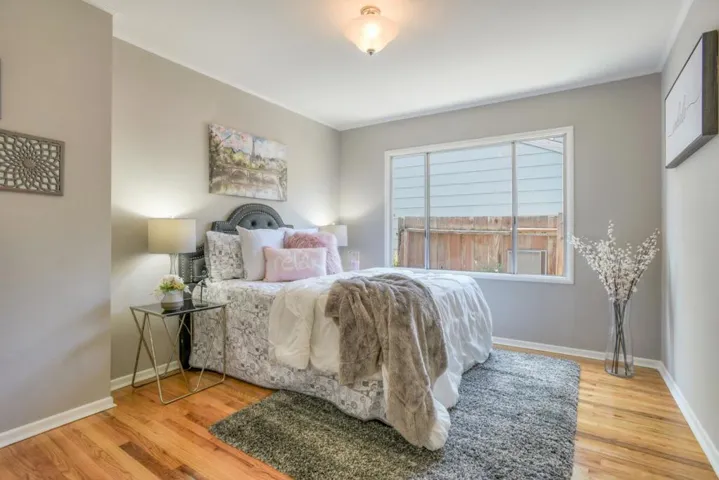 1129 17th Avenue, Redwood City, California 94063