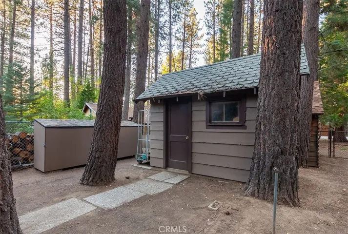 42732 La Cerena Avenue, Big Bear, California 92315