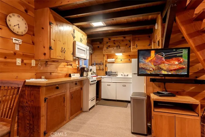 42732 La Cerena Avenue, Big Bear, California 92315