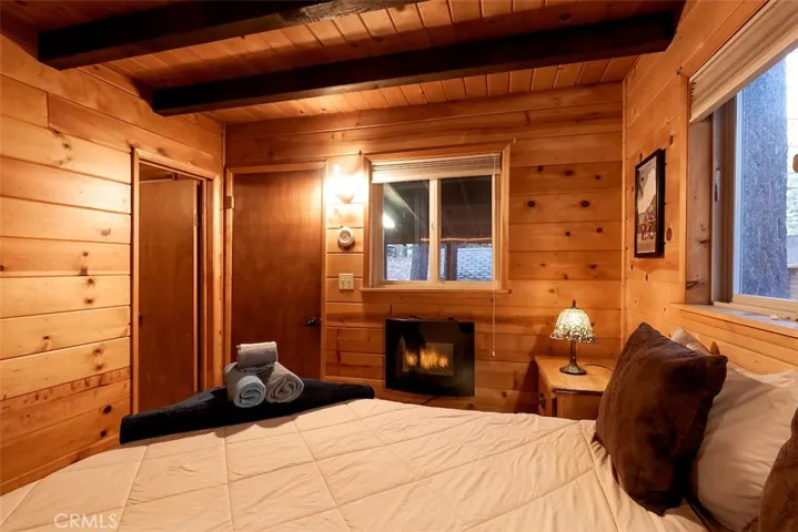 42732 La Cerena Avenue, Big Bear, California 92315